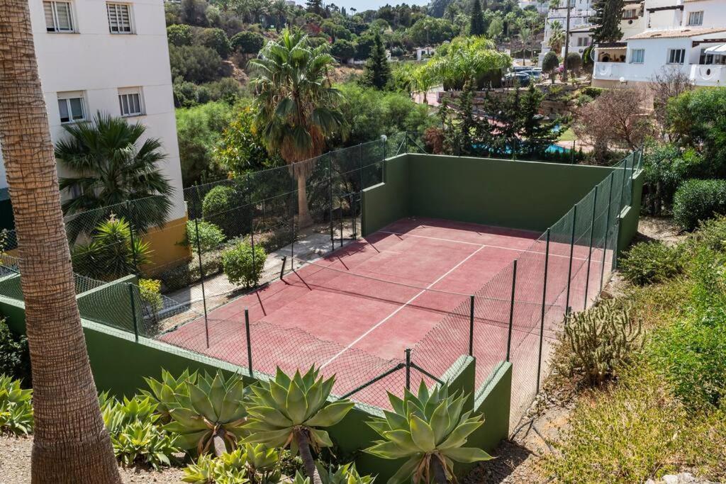 Apartment Beautiful 2-bedroom Flat - Pool And Paddle Court