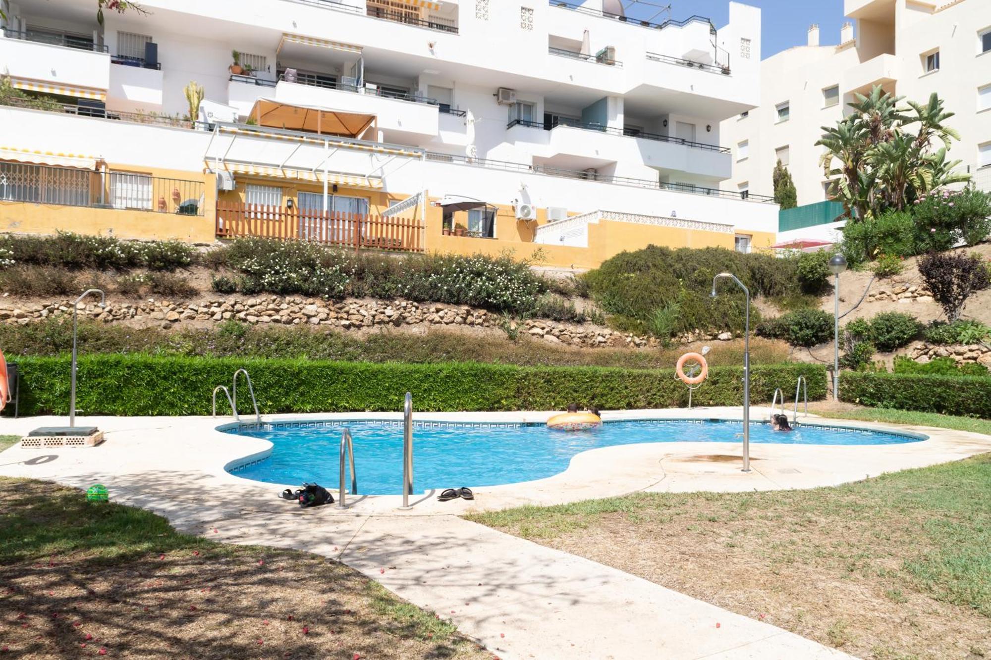 Beautiful 2-bedroom Flat - Pool And Paddle Court Málaga
